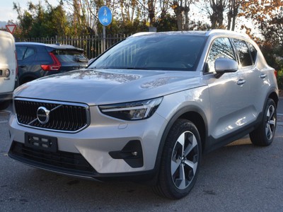 Volvo XC40 2.0 b3 core automatico