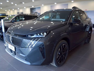 Peugeot 3008 1.2 hybrid 136cv gt e-dcs6