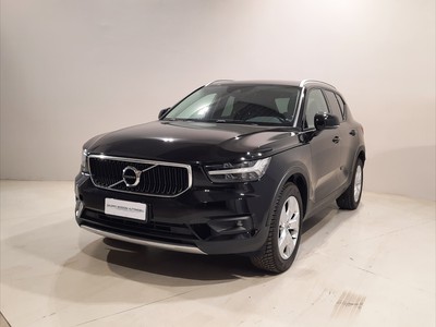 Volvo XC40 2.0 b4 momentum pro awd automatico 7m