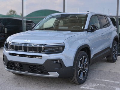 Jeep Avenger 1.2 turbo e-hybrid mhev 110cv summit fwd edct6