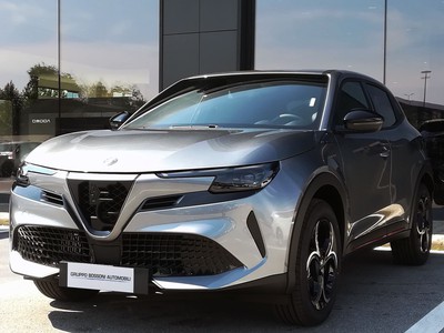 Alfa Romeo Junior 1.2 hybrid 145cv ibrida speciale edct6
