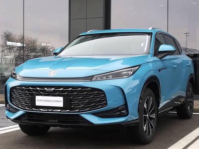 Mg HS 1.5 luxury dct