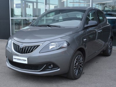 Lancia Ypsilon 1.0 firefly hybrid 70cv platino s&s
