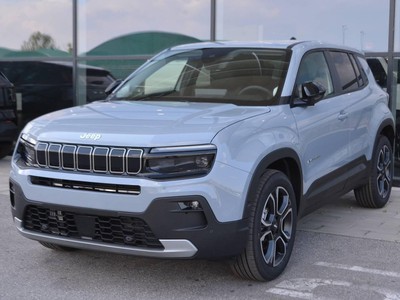 Jeep Avenger 1.2 turbo e-hybrid mhev 110cv summit fwd edct6