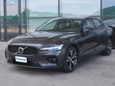 Volvo S60 2.0 b4 plus dark automatico