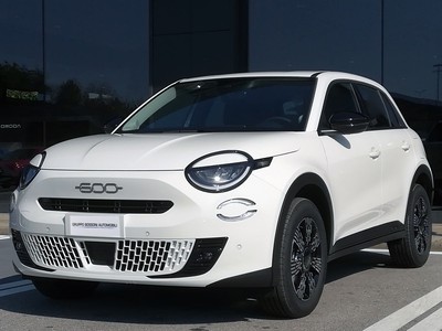 Fiat 600 1.2 hybrid 110cv serie speciale icon edct