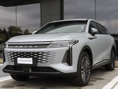 Omoda 9 PHEV 1.5TGDI - Trazione AWD DHT3 Premium (AWD) - Interni Nero