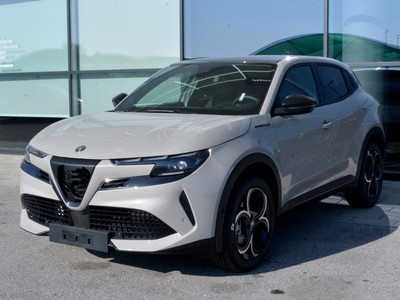 Alfa Romeo Junior 1.2 hybrid 145cv ibrida speciale edct6