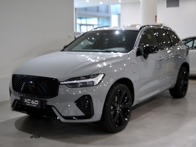 Volvo XC60 2.0 t6 plug-in hybrid ultra black edition awd automatico