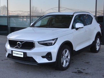 Volvo XC40 2.0 b3 core automatico
