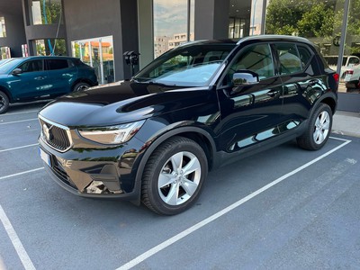 Volvo XC40 2.0 b3 core automatico