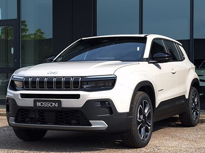Jeep Avenger 1.2 turbo e-hybrid mhev 110cv summit fwd edct6