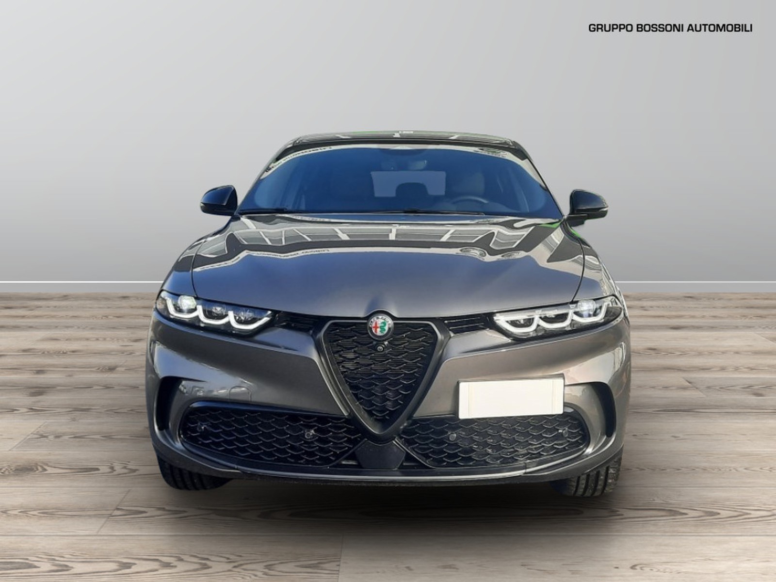 Alfa Romeo TONALE 1.3 280cv Plug in Hybrid AT6 Ti Q4 - Noleggio Lungo  Termine