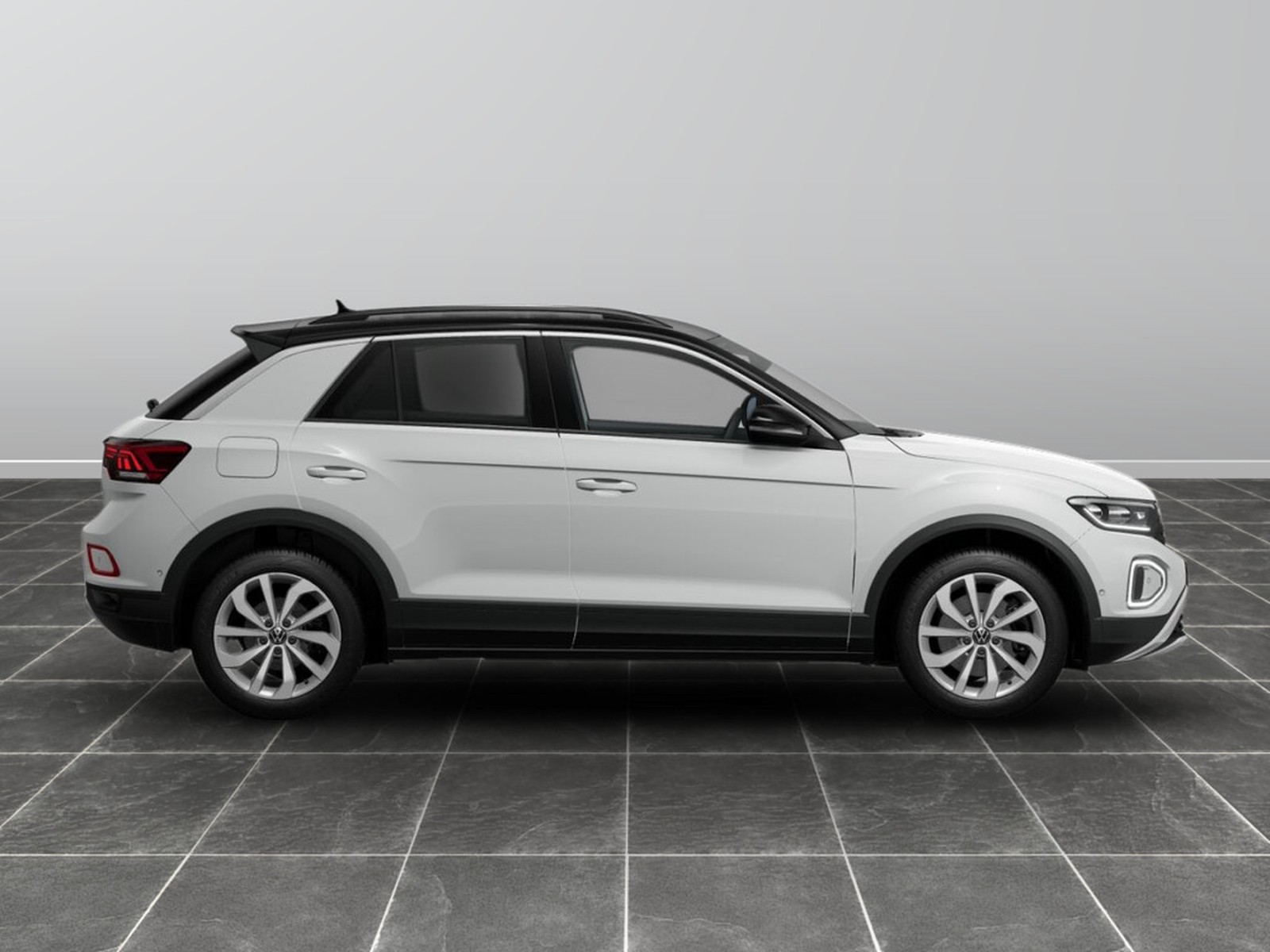 6 - Volkswagen T-Roc 2.0 tdi scr 150cv life dsg