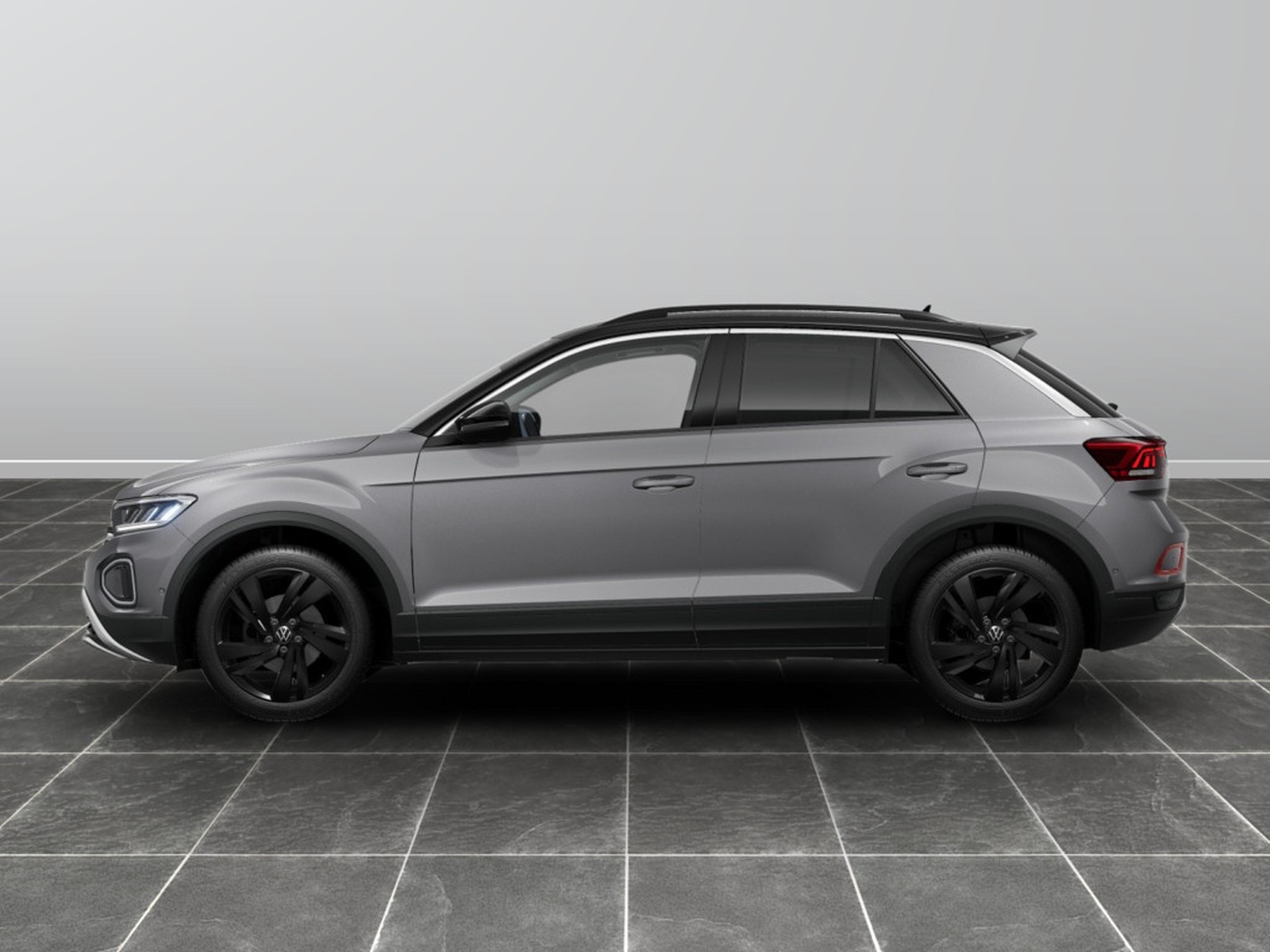 2 - Volkswagen T-Roc 1.5 tsi act sport
