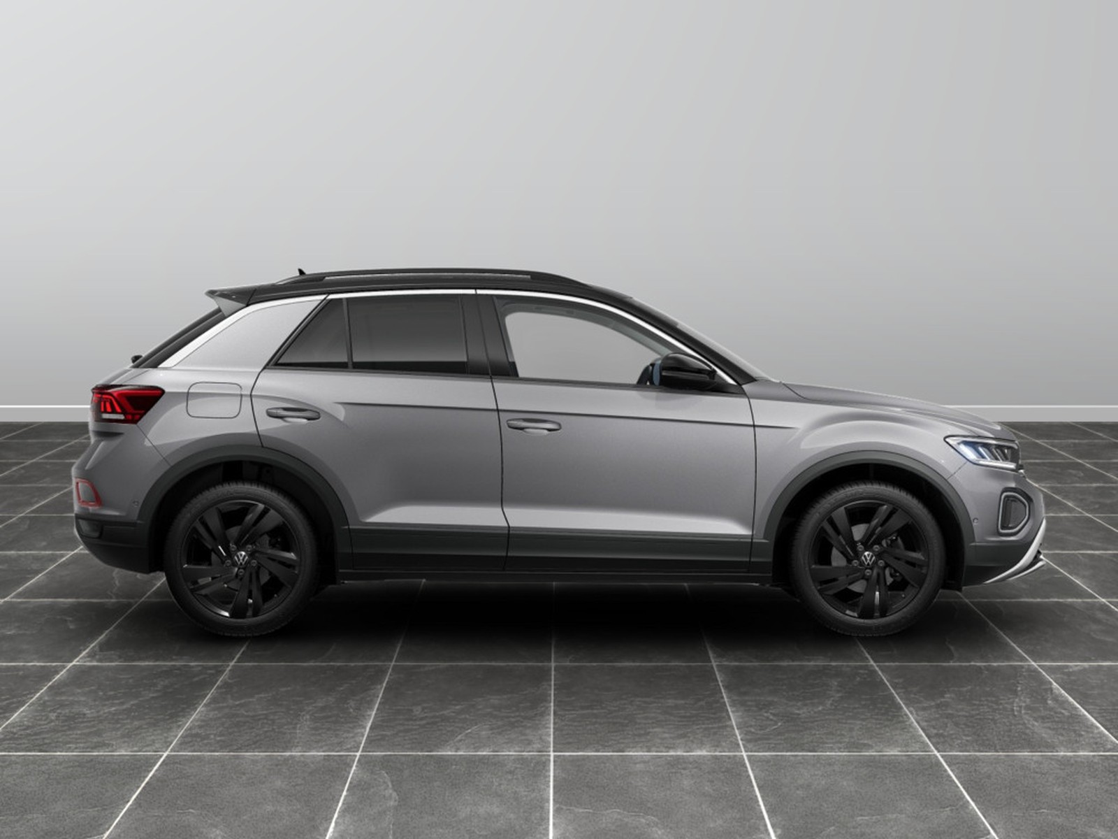 6 - Volkswagen T-Roc 1.5 tsi act sport
