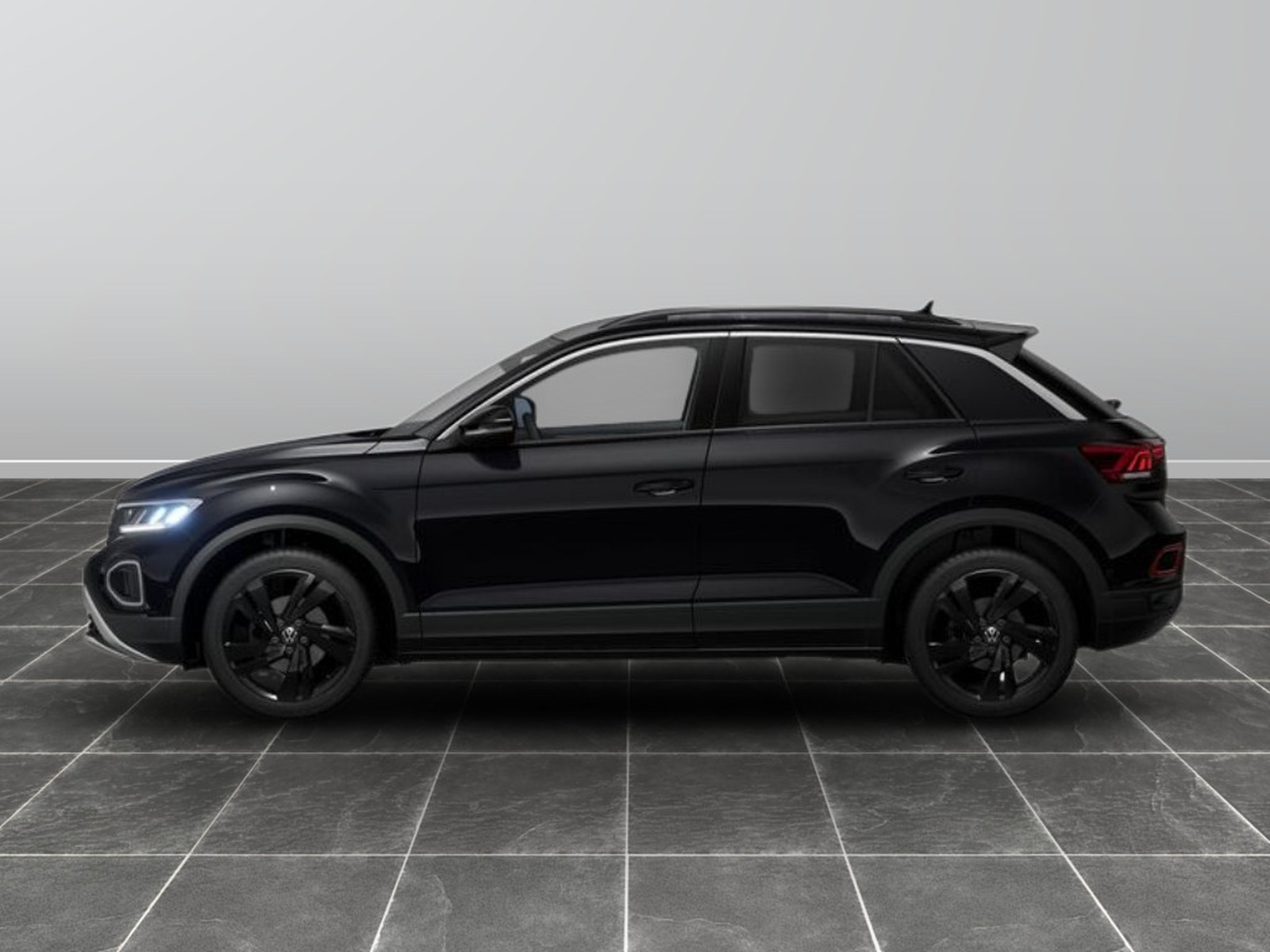 5 - Volkswagen T-Roc 2.0 tdi scr 115cv sport