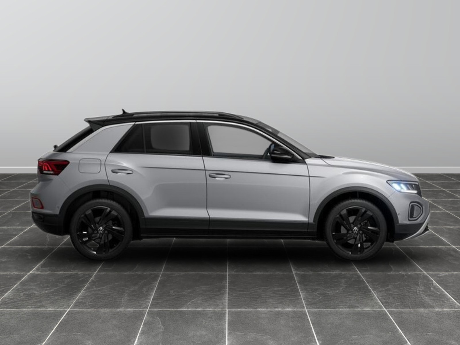 4 - Volkswagen T-Roc 2.0 tdi scr 115cv sport