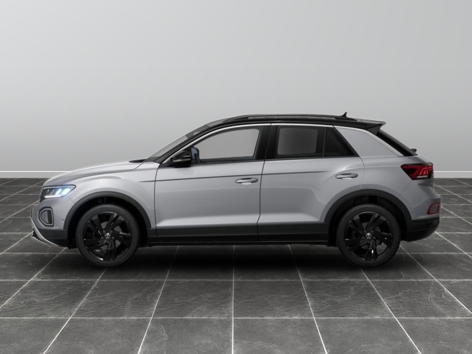 5 - Volkswagen T-Roc 2.0 tdi scr 115cv sport