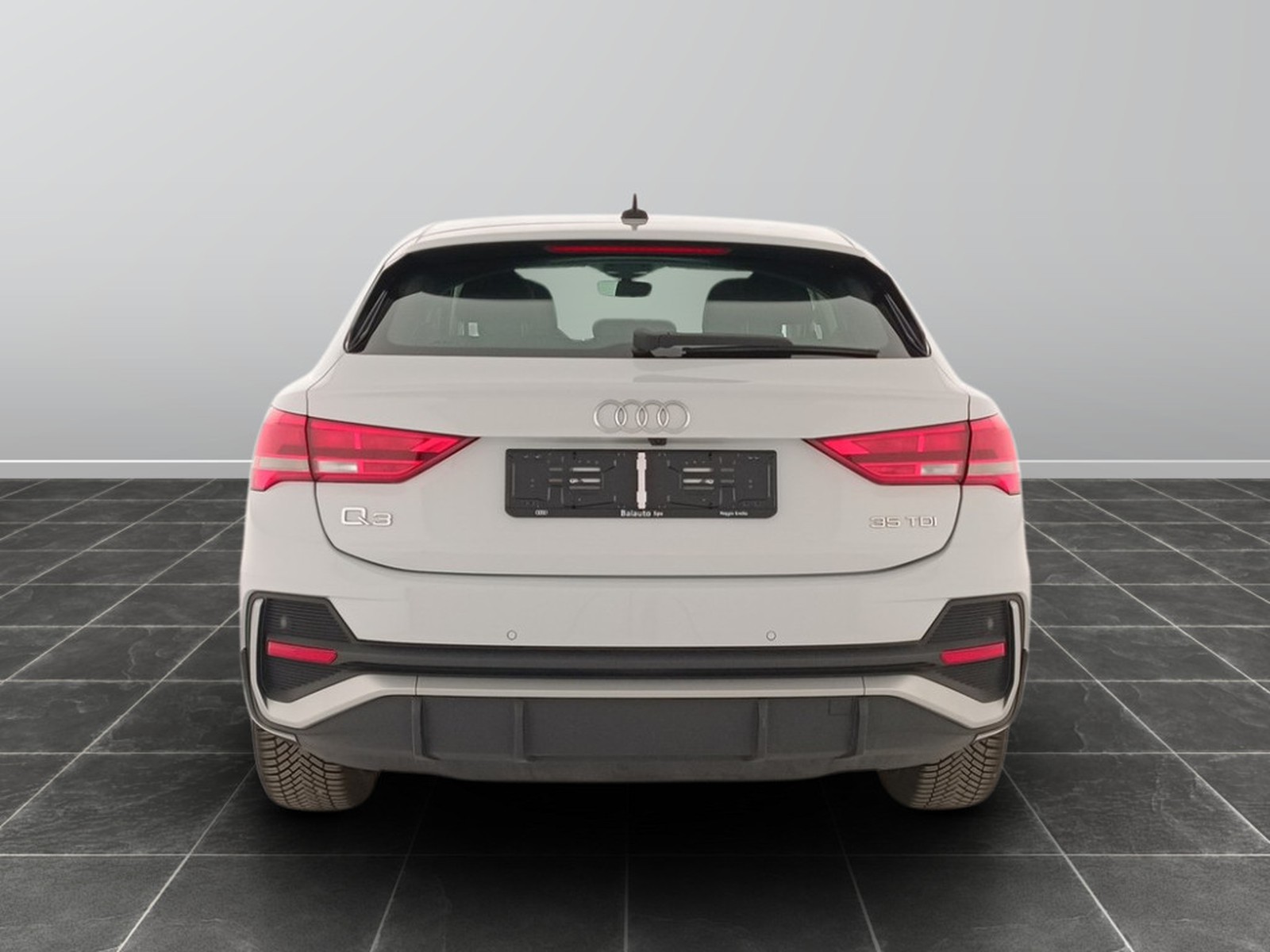 5 - Audi Q3 sportback 35 2.0 tdi s line edition s tronic