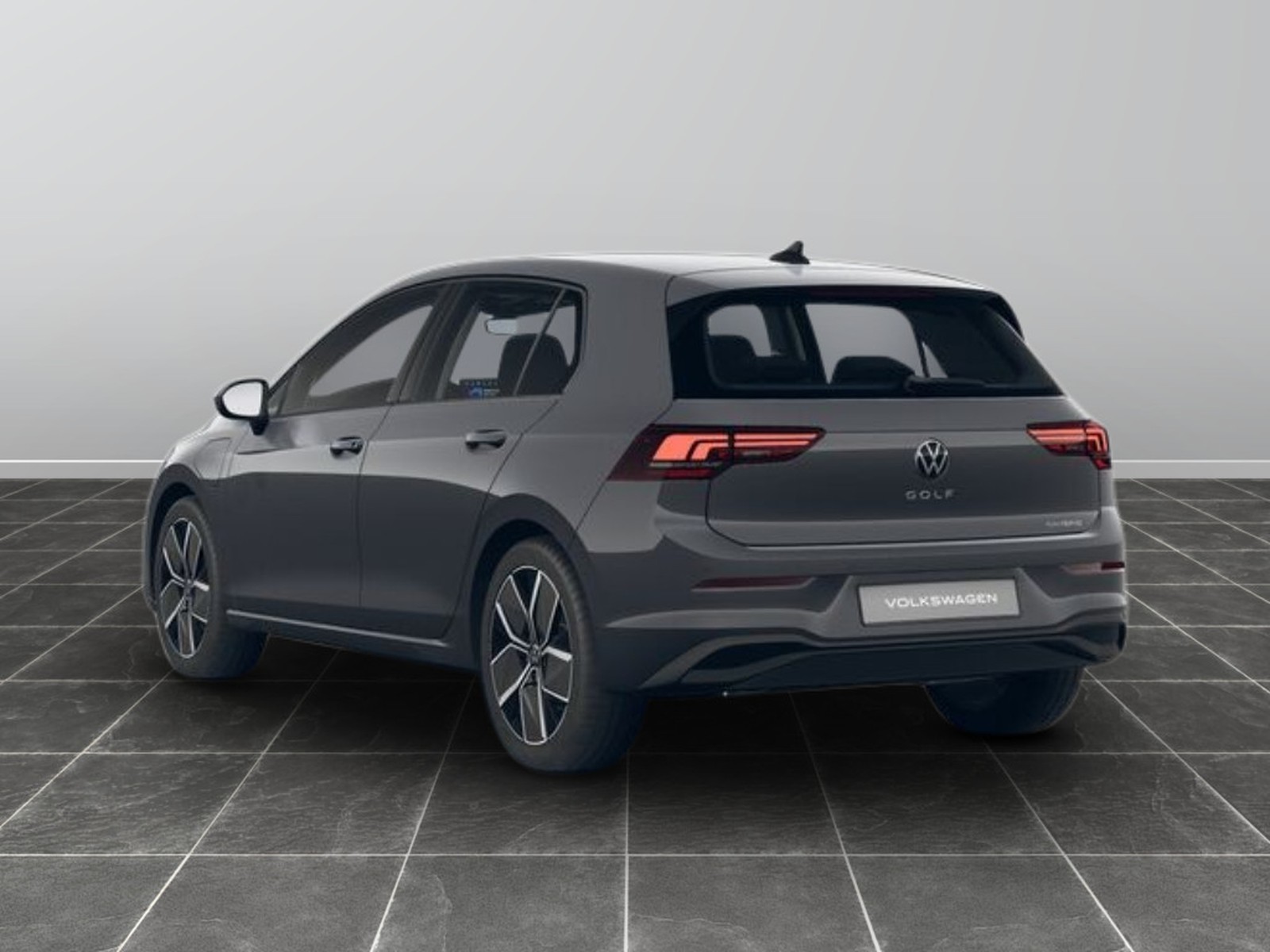 5 - Volkswagen Golf 1.5 tsi ehybrid 204cv life dsg