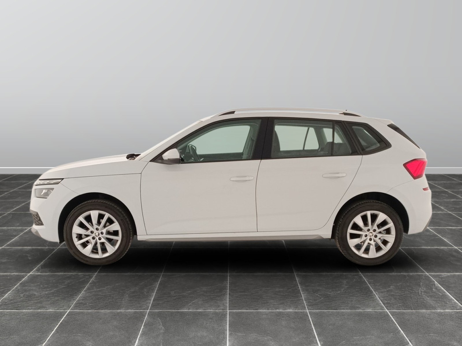 3 - Skoda Kamiq 1.0 g-tec 90cv style