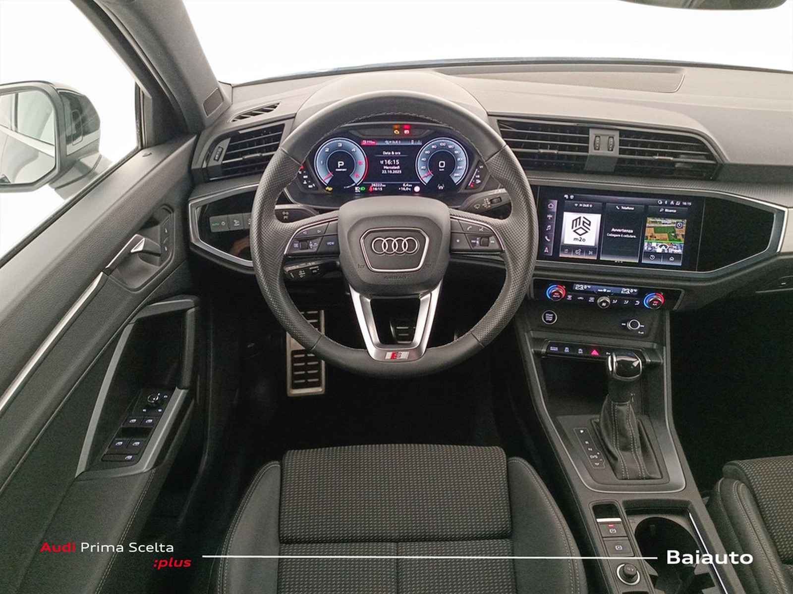 8 - Audi Q3 sportback 35 2.0 tdi s line edition s tronic