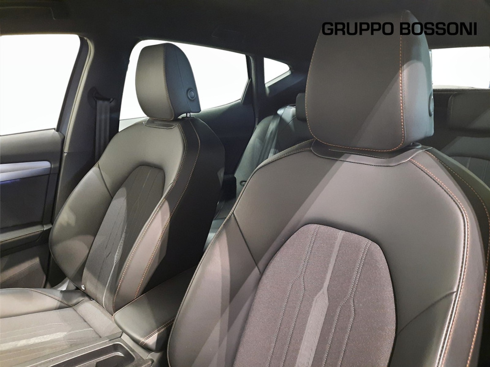 17 - Cupra Formentor 1.4 e-hybrid 204cv dsg
