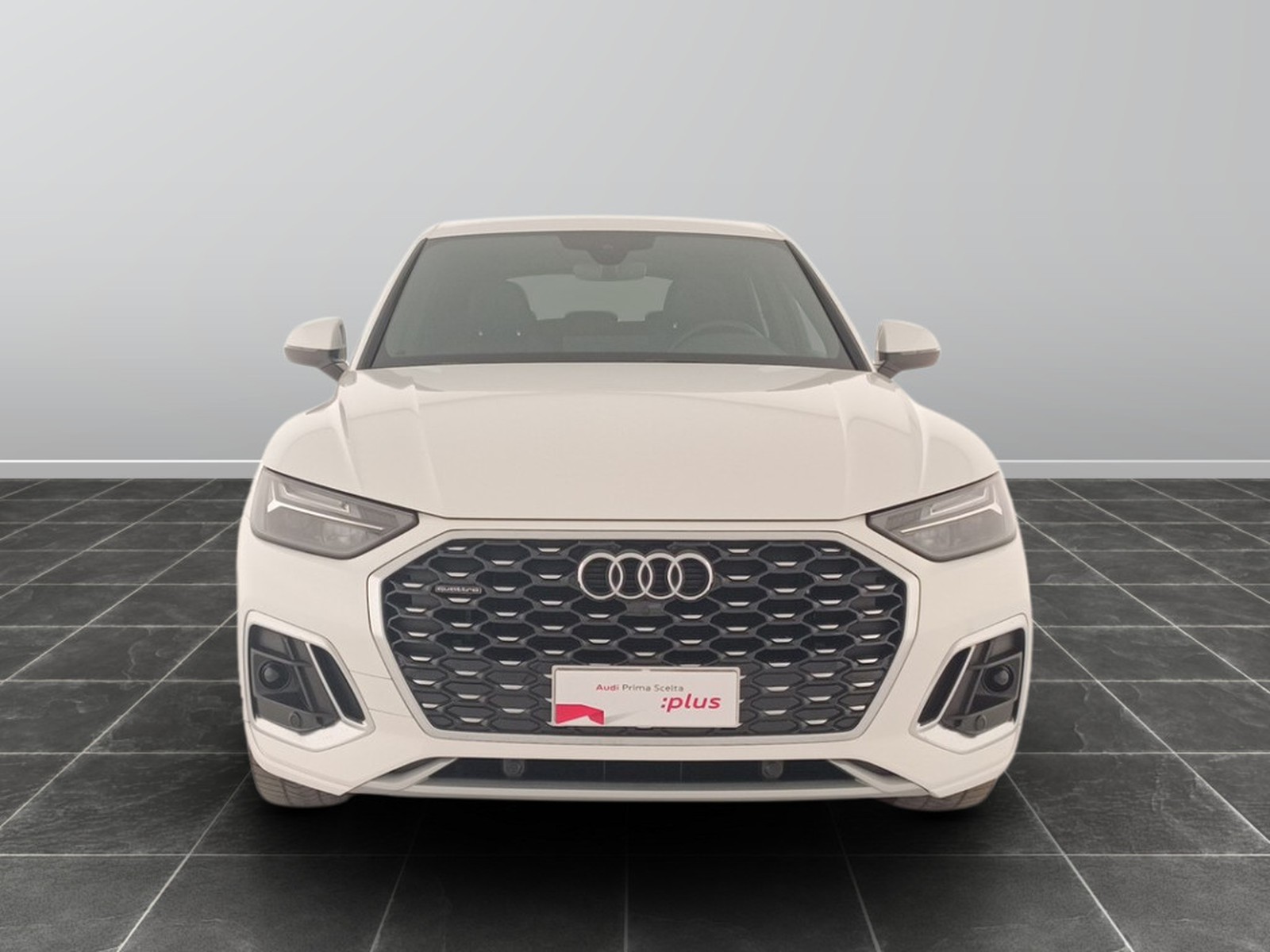 2 - Audi Q5 sportback 40 2.0 tdi mhev 12v s line plus quattro s tronic