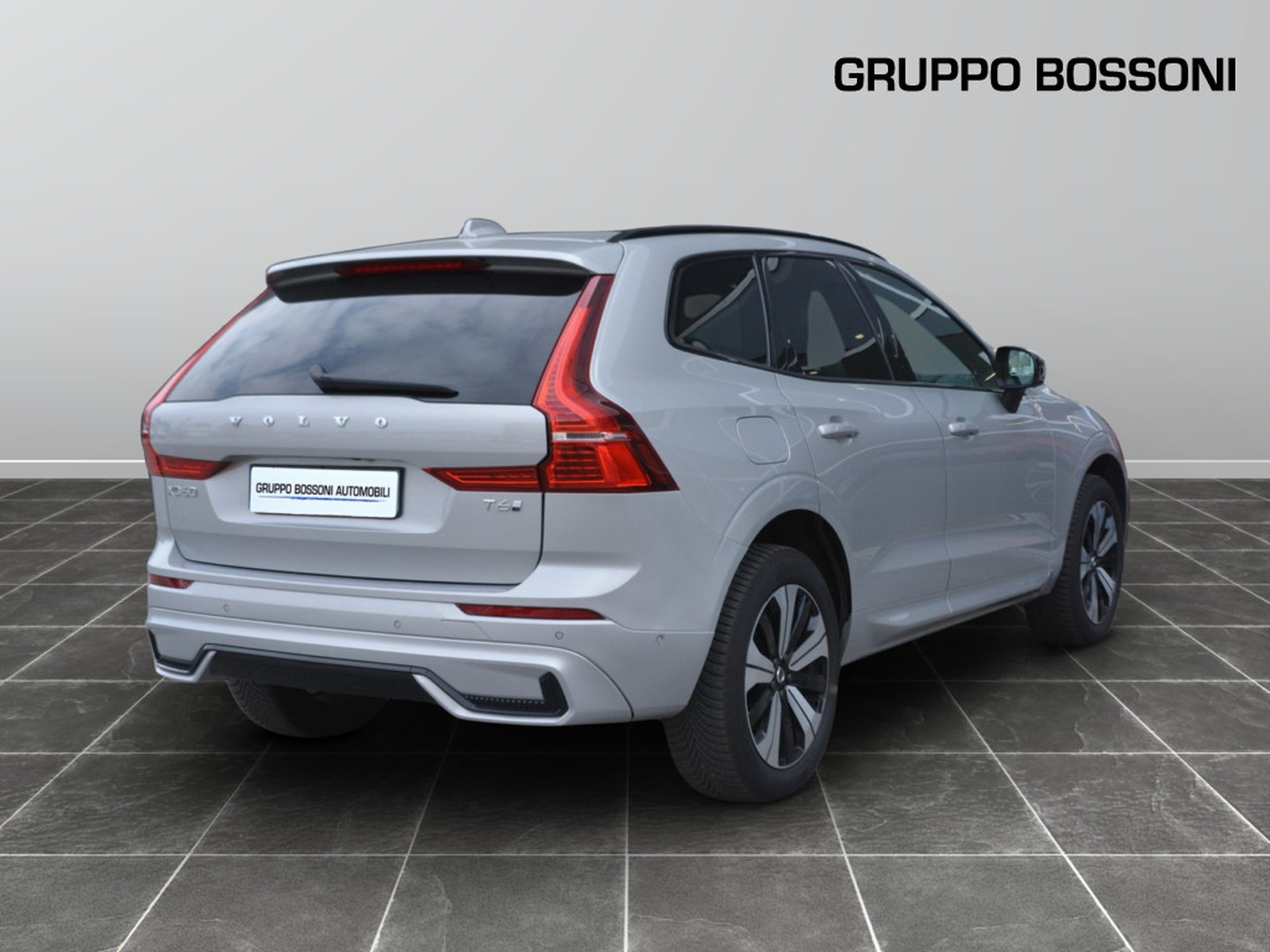3 - Volvo XC60 2.0 t6 plug-in hybrid plus dark awd automatico
