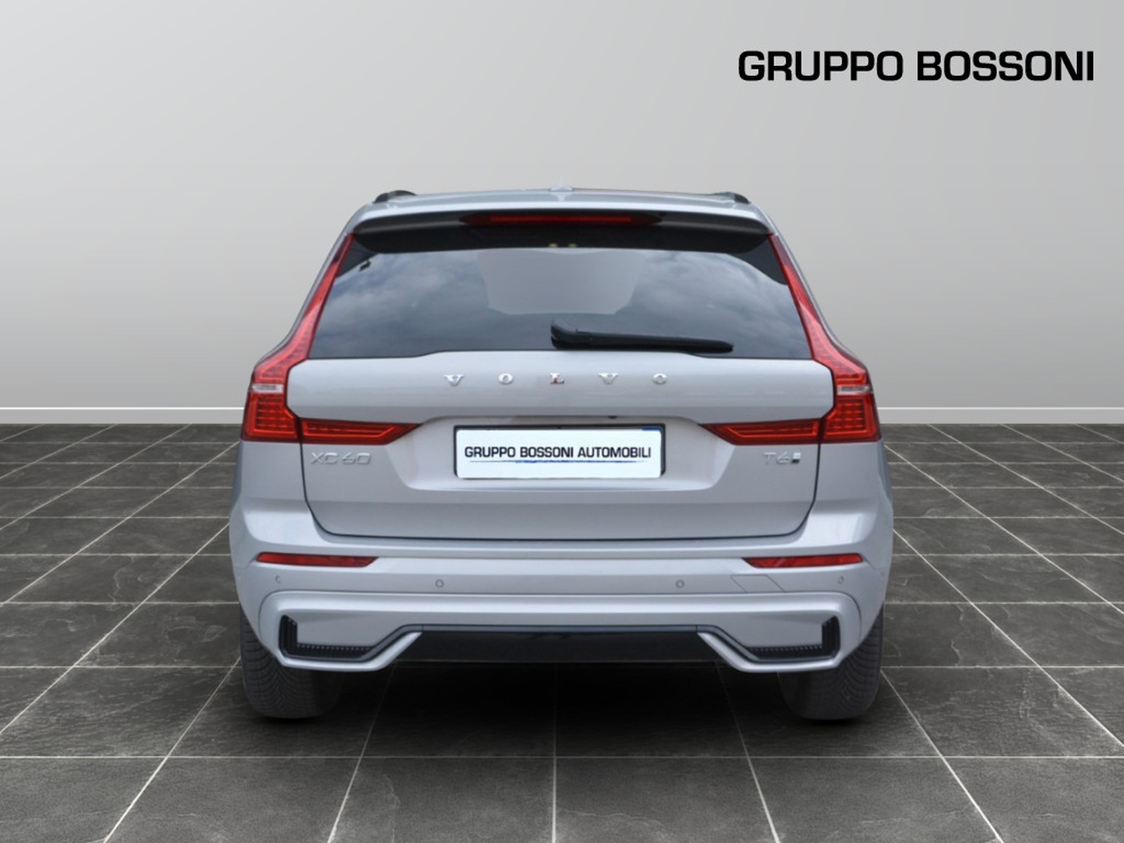 4 - Volvo XC60 2.0 t6 plug-in hybrid plus dark awd automatico