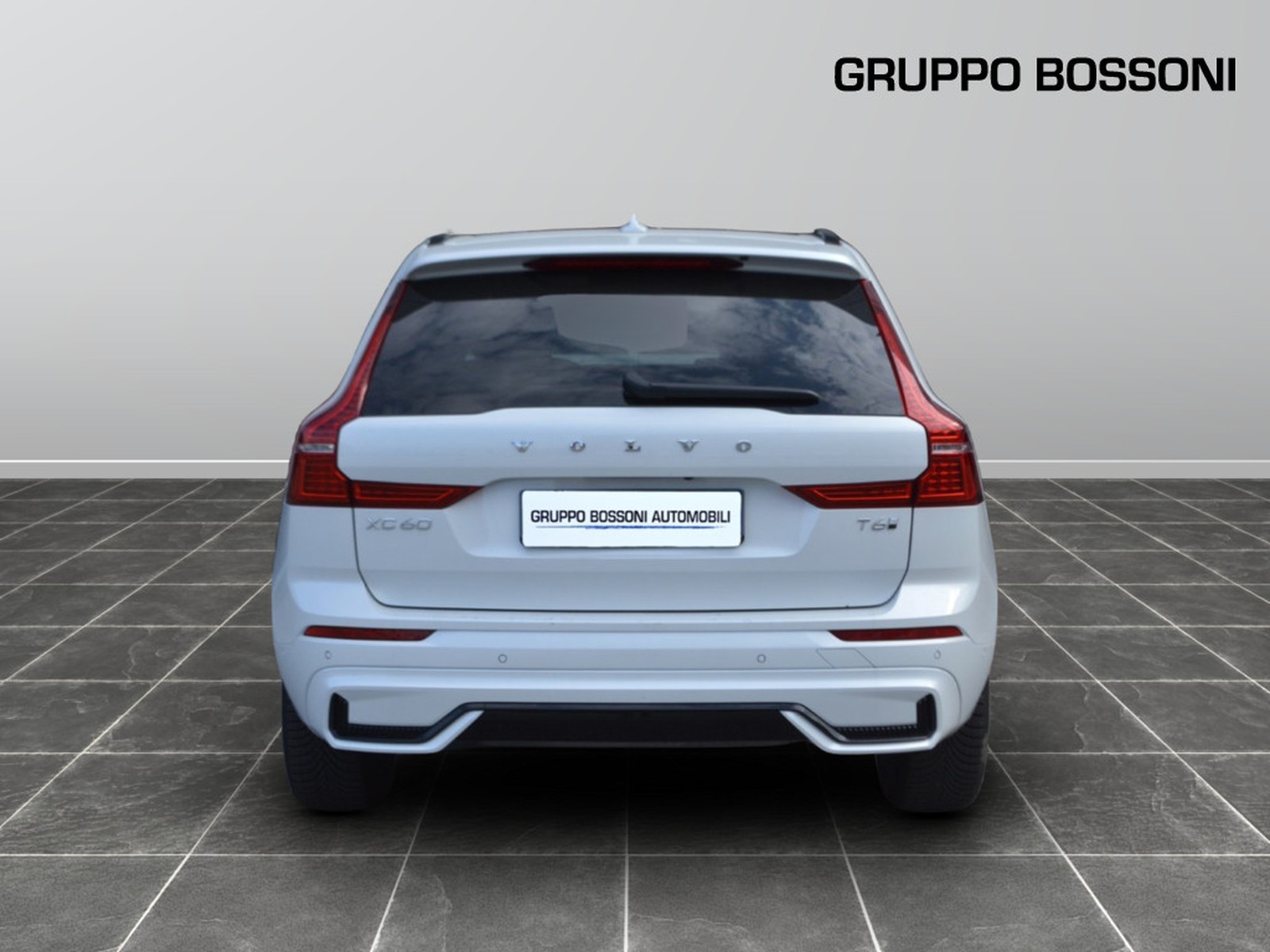 4 - Volvo XC60 2.0 t6 plug-in hybrid plus dark awd automatico