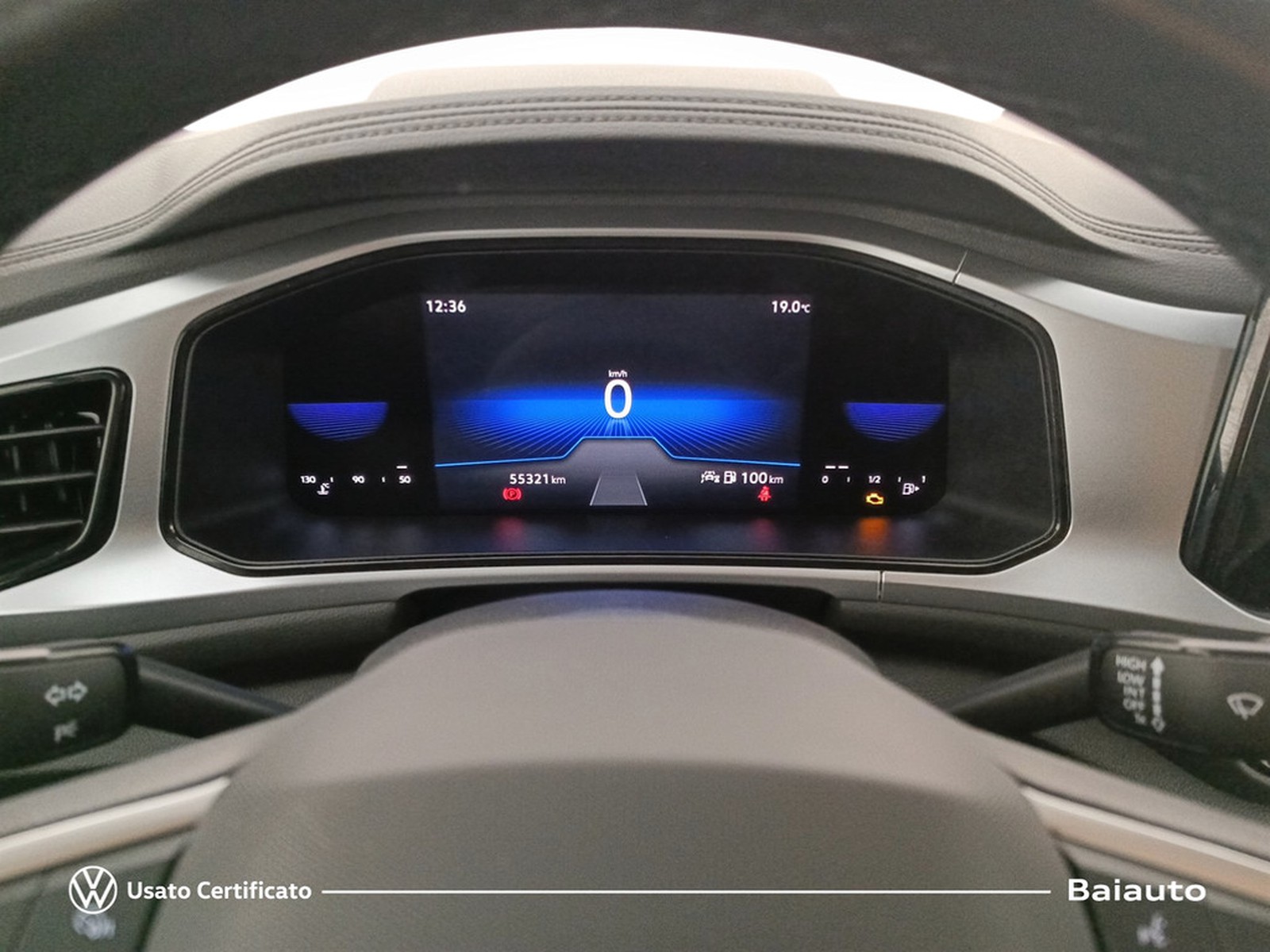 9 - Volkswagen T-Roc 1.0 tsi 110cv life