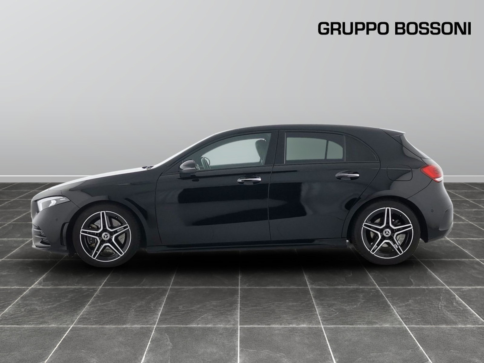 3 - Mercedes Classe A 250 premium 4matic 7g-dct
