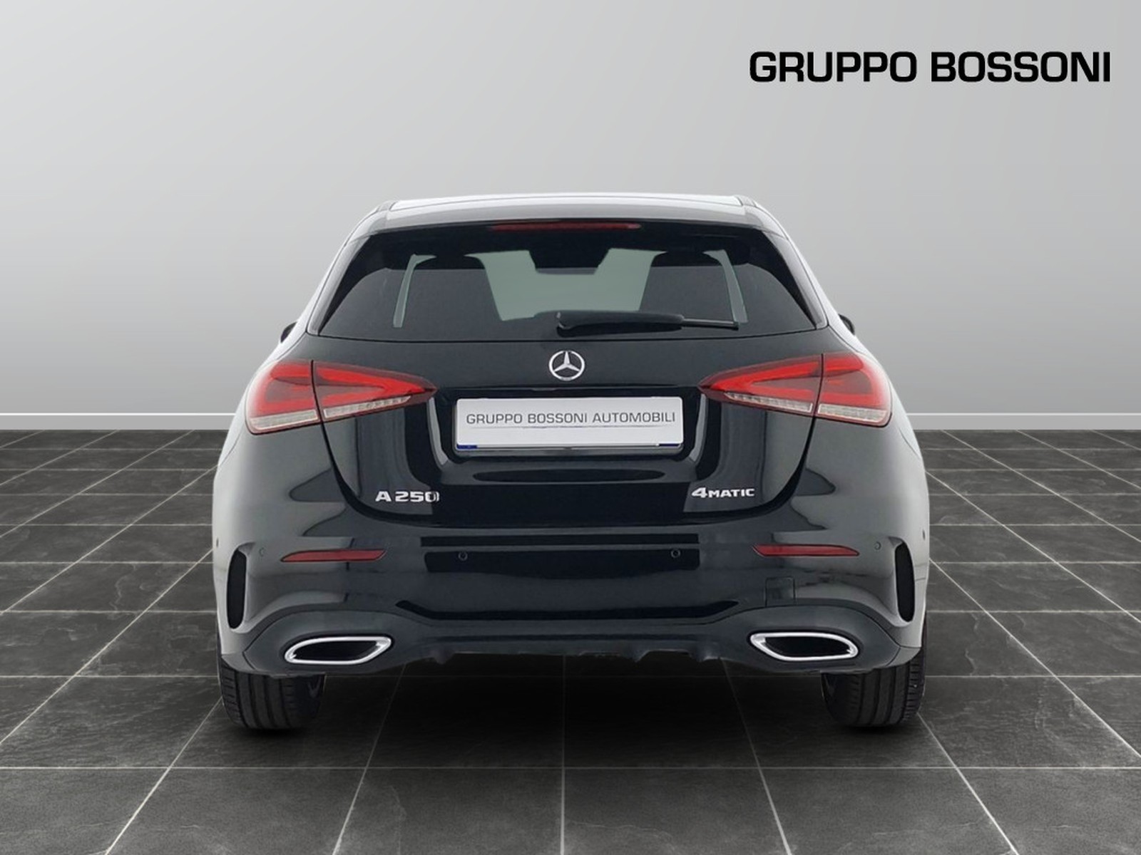 5 - Mercedes Classe A 250 premium 4matic 7g-dct