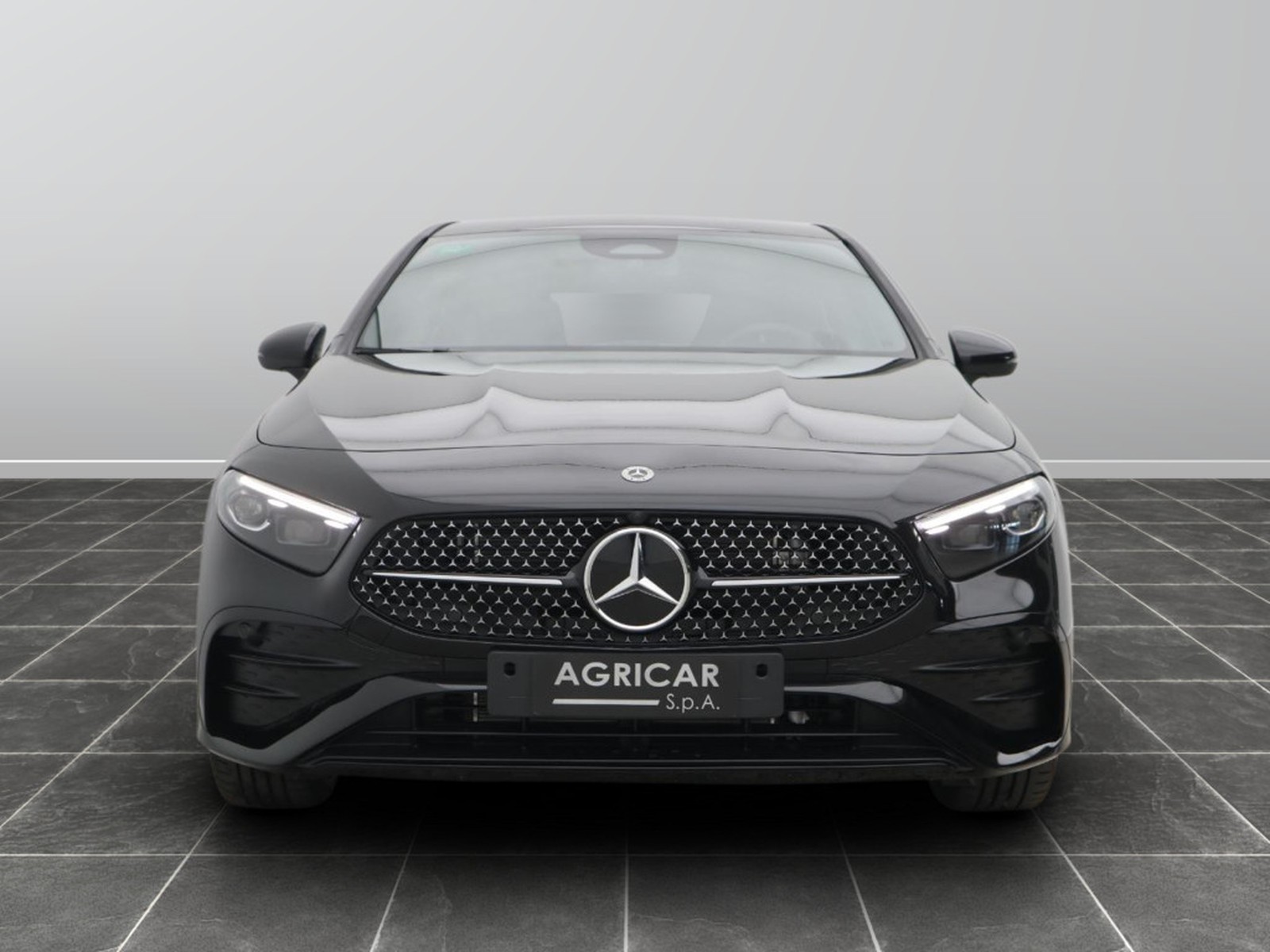 2 - Mercedes Classe A 250 e plug-in-hybrid amg line advanced plus speedshift dct amg 8g