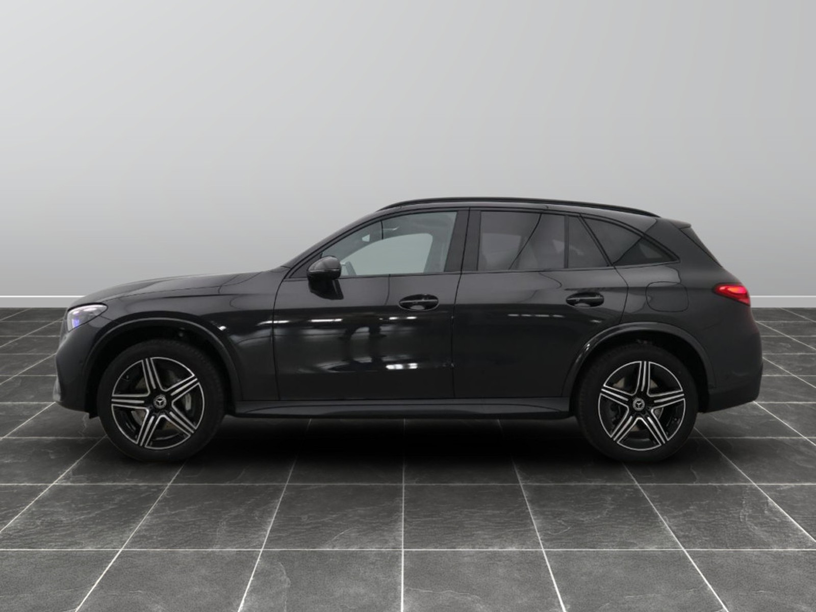 3 - Mercedes GLC suv 300 de plug in hybrid amg line advanced plus 4matic 9g-tronic