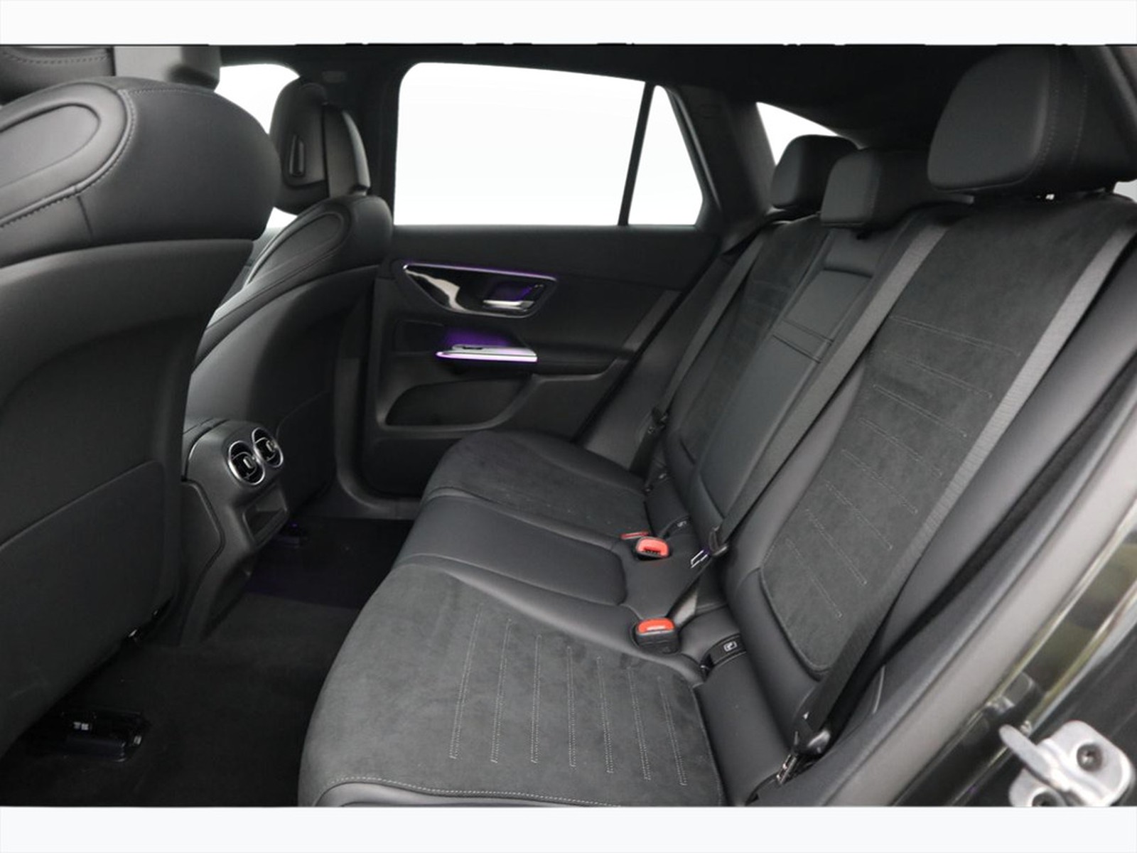 8 - Mercedes GLC suv 300 de plug in hybrid amg line advanced plus 4matic 9g-tronic