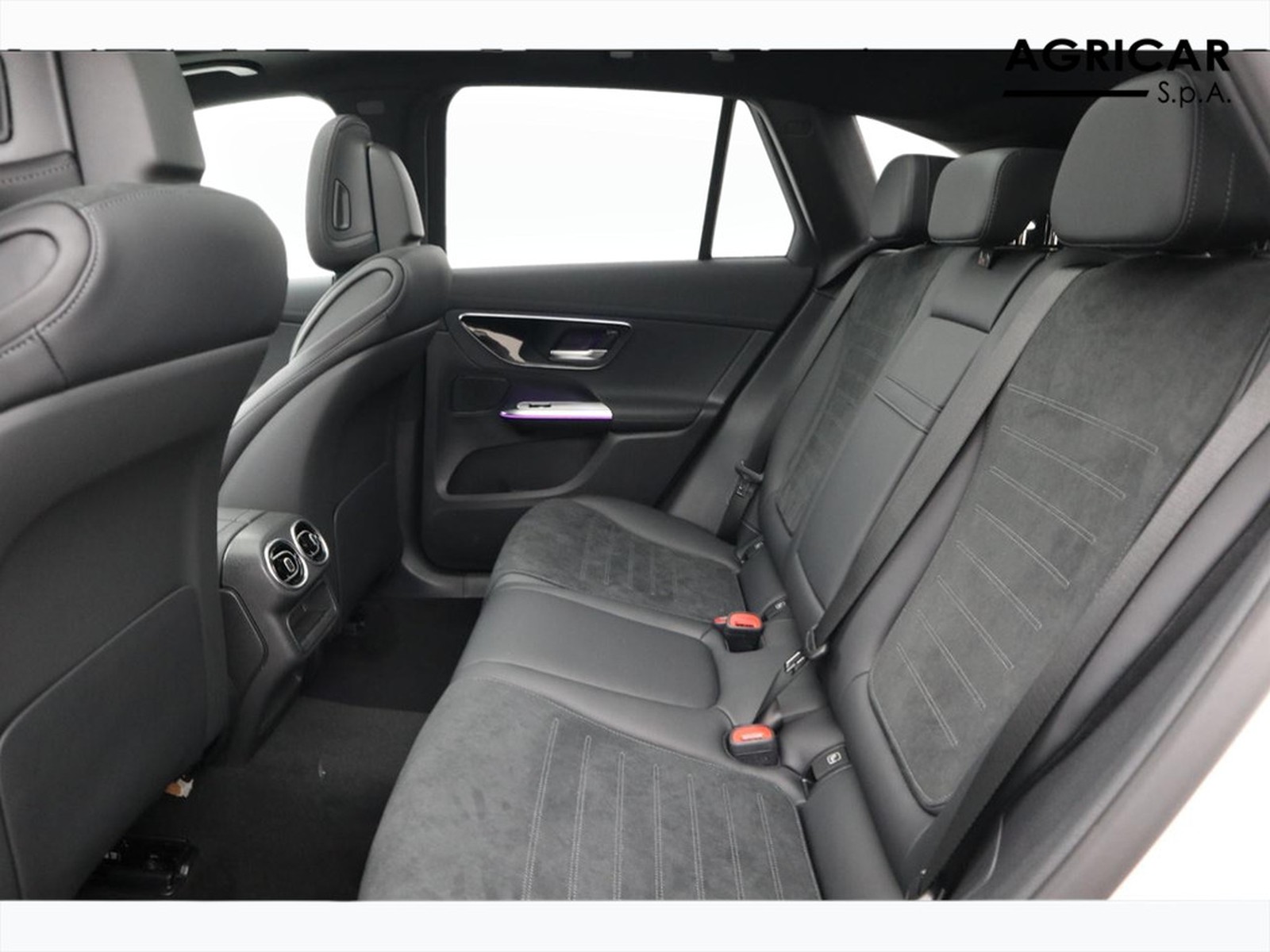 8 - Mercedes GLC suv 300 de plug in hybrid amg line premium 4matic 9g-tronic