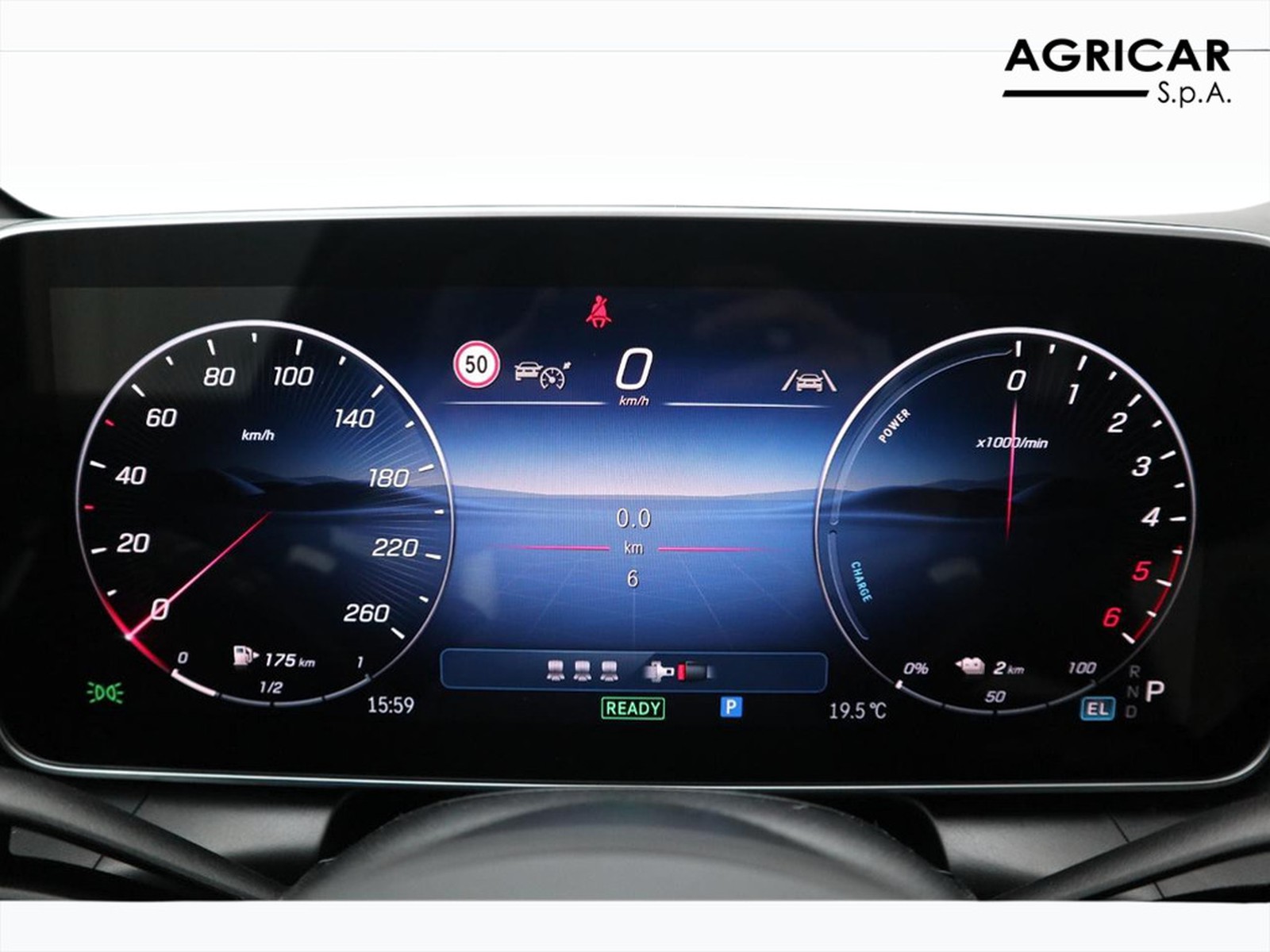 9 - Mercedes GLC suv 300 de plug in hybrid amg line premium 4matic 9g-tronic