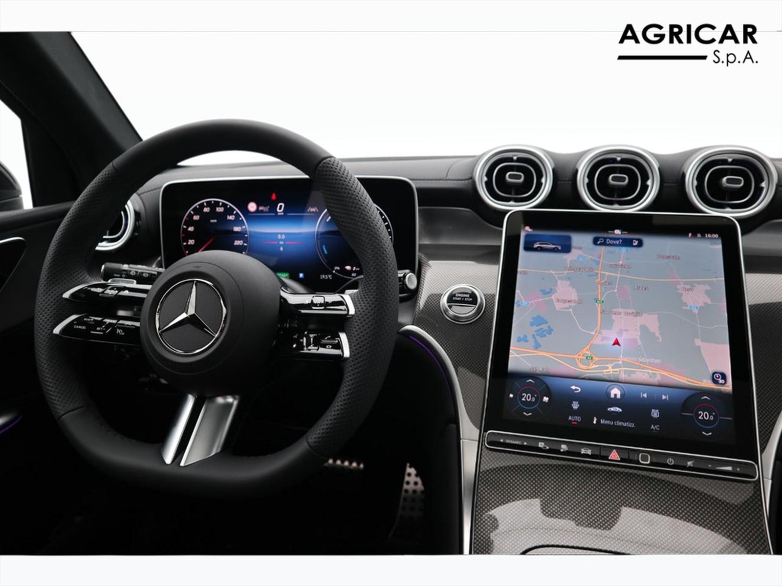 12 - Mercedes GLC suv 300 de plug in hybrid amg line premium 4matic 9g-tronic