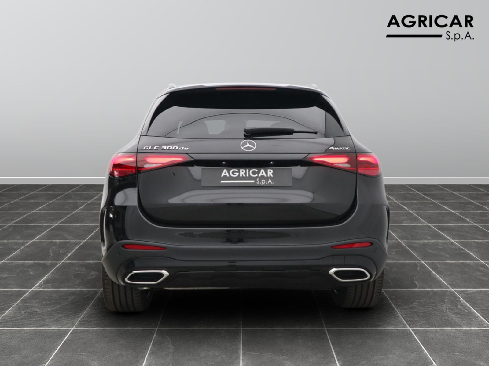 6 - Mercedes GLC suv 300 de plug in hybrid amg line premium tech 4matic 9g-tronic