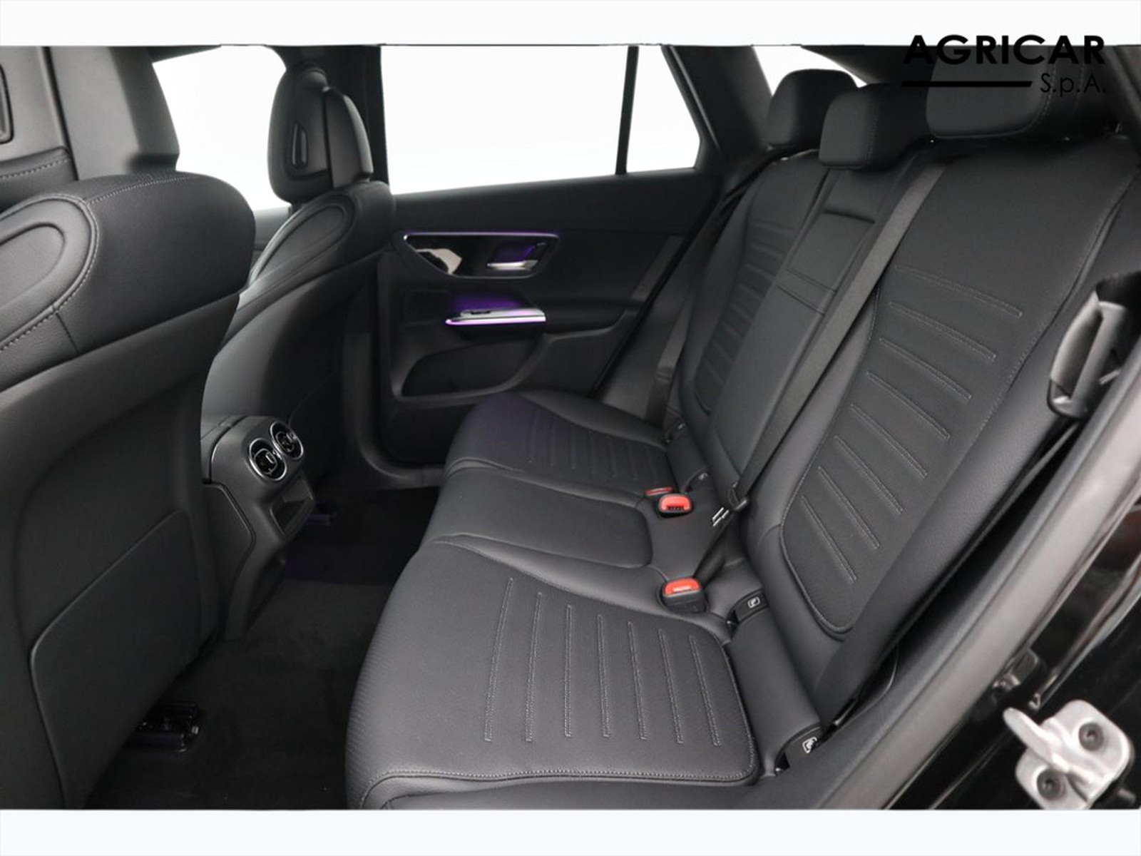 8 - Mercedes GLC suv 300 de plug in hybrid amg line premium tech 4matic 9g-tronic