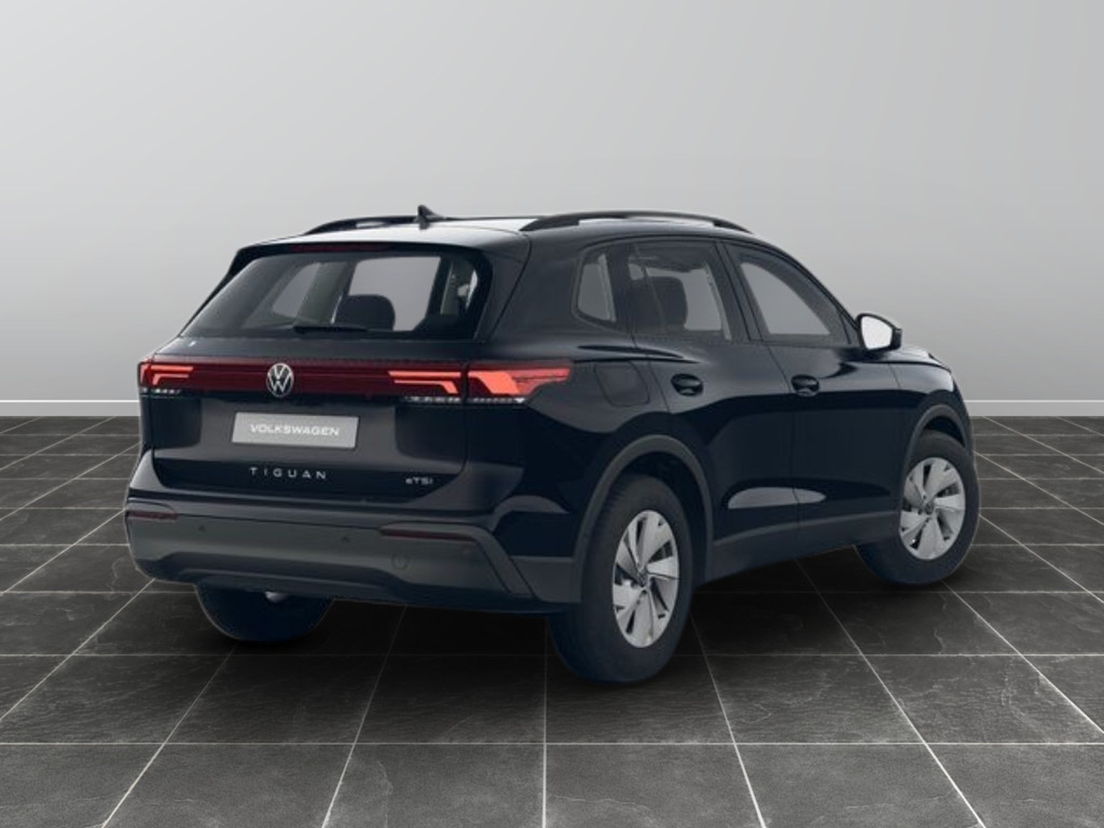 5 - Volkswagen Tiguan 1.5 etsi act 150cv elegance dsg