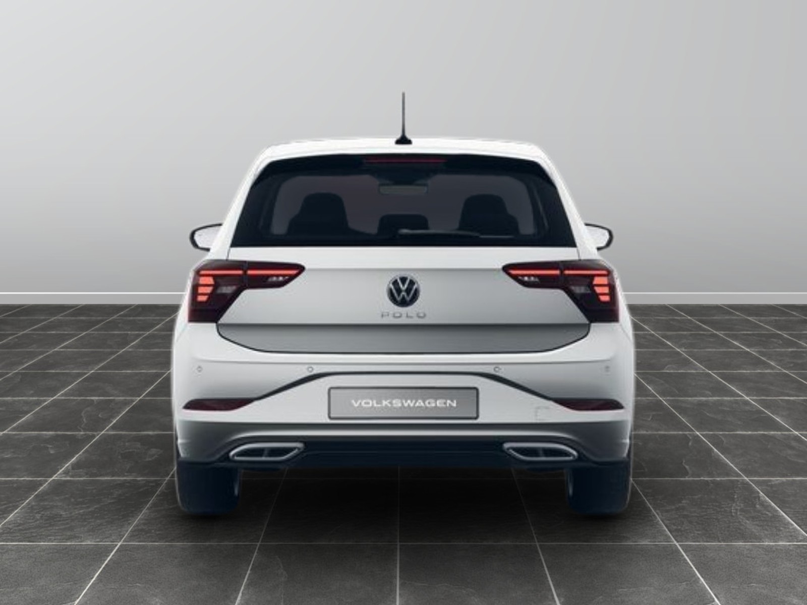 6 - Volkswagen Polo 1.0 tsi 95cv r-line plus