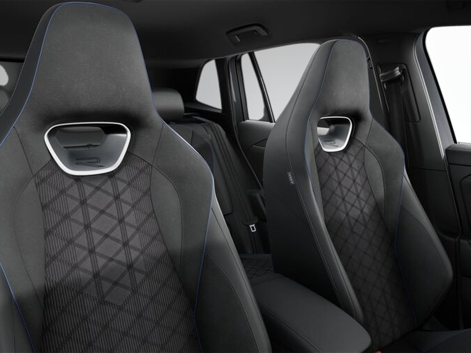 9 - Volkswagen Tiguan 1.5 etsi act 150cv r-line dsg