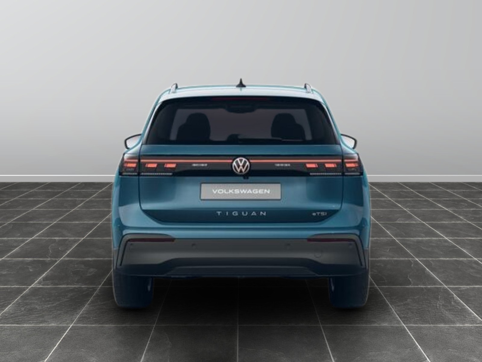 6 - Volkswagen Tiguan 1.5 etsi act 150cv edition plus dsg