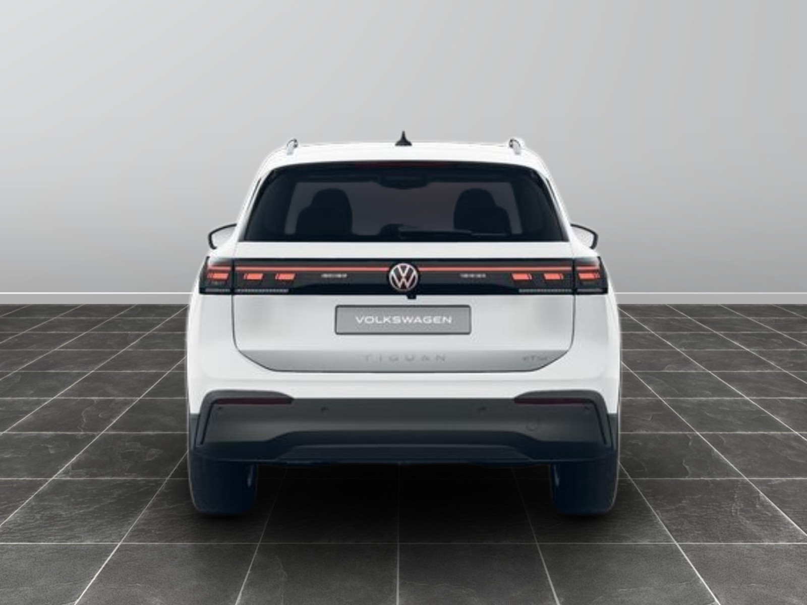 6 - Volkswagen Tiguan 1.5 etsi act 150cv edition plus dsg