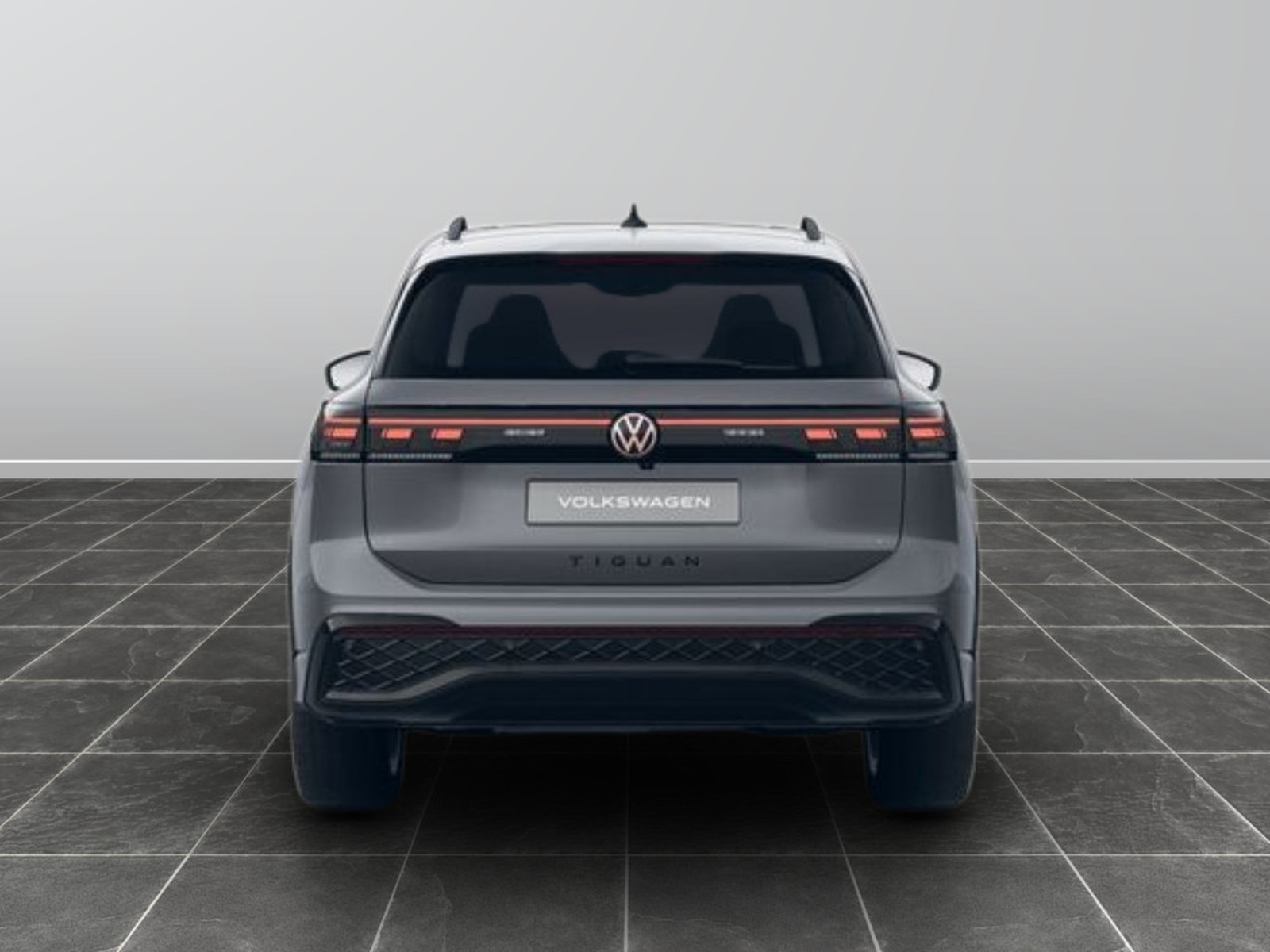 6 - Volkswagen Tiguan 2.0 tdi scr 193cv r-line plus 4motion dsg