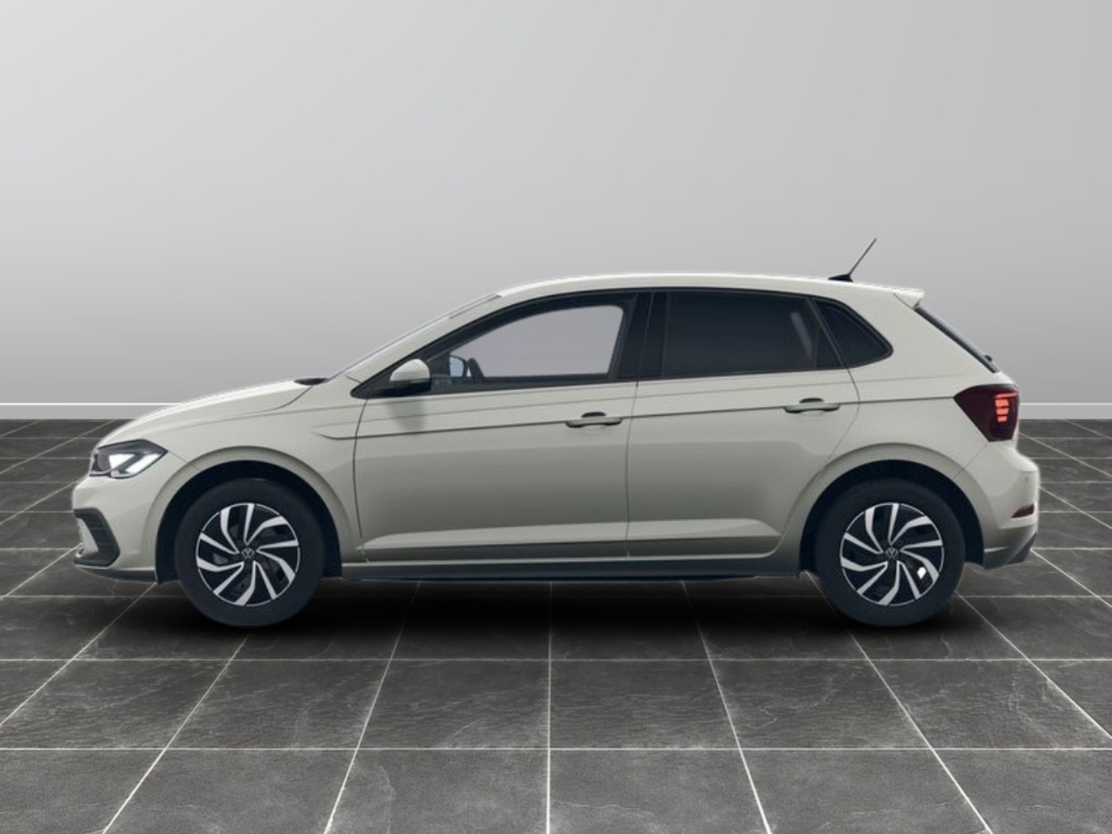 2 - Volkswagen Polo 1.0 tsi 95cv edition plus